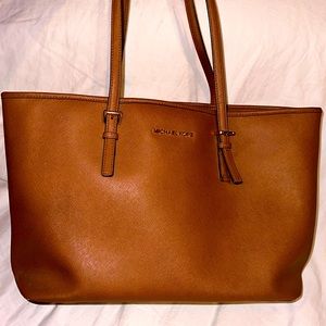 Michael Kors Jet Set LEATHER Large Tote